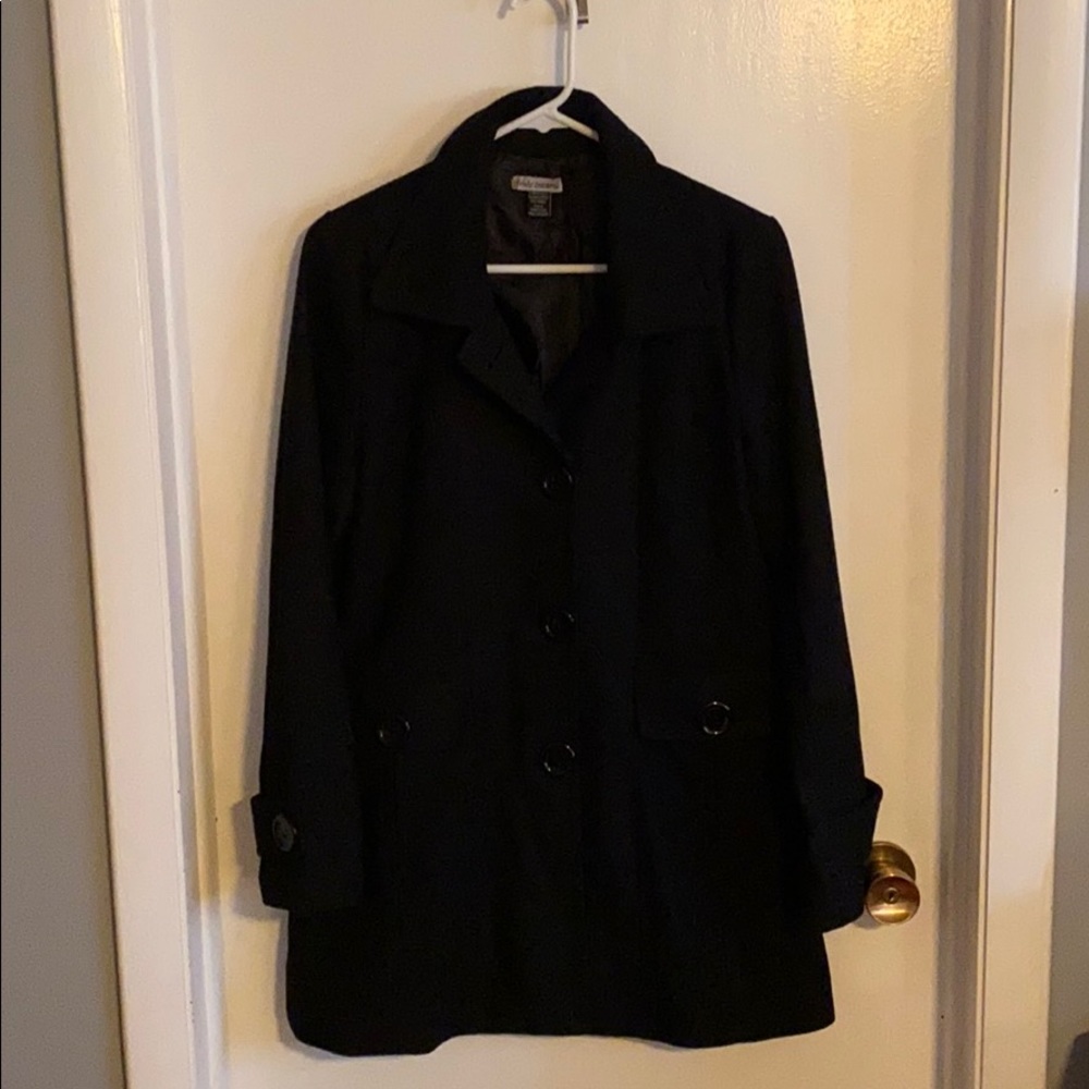 Woman’s pea coat wool.